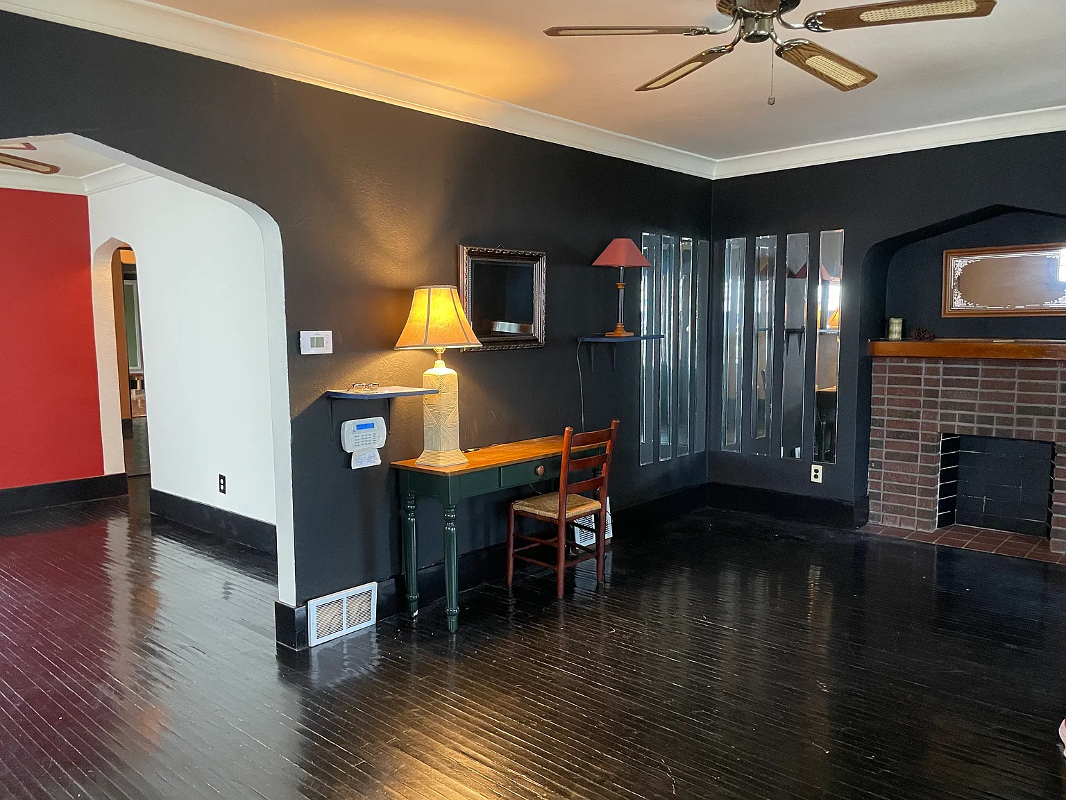 3 bed, 1600 sqft, $1,295 — Photo 2