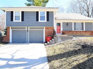 1100 SW 15th St, Blue Springs, MO 64015