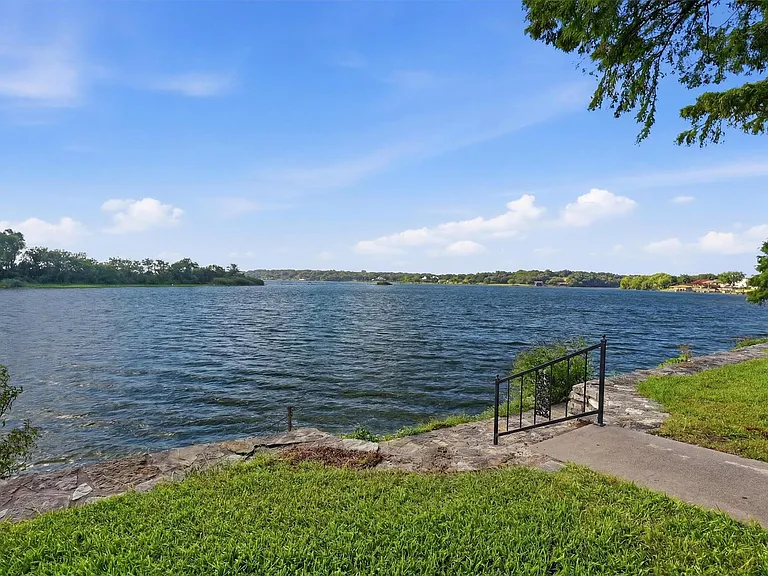 3218 Sunrise Ct — Photo 20