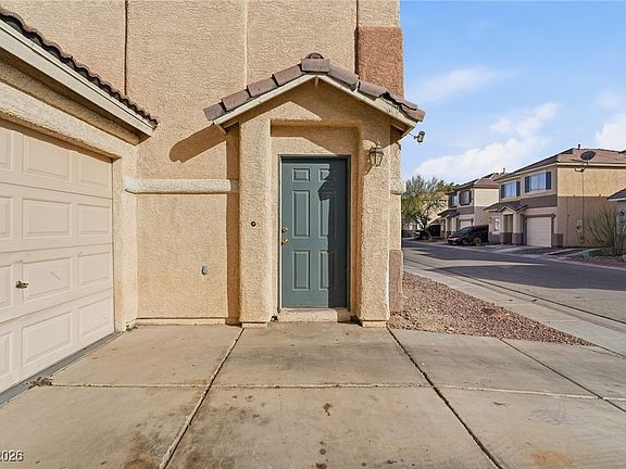 3rd image of 5220 Paradise Valley Ave