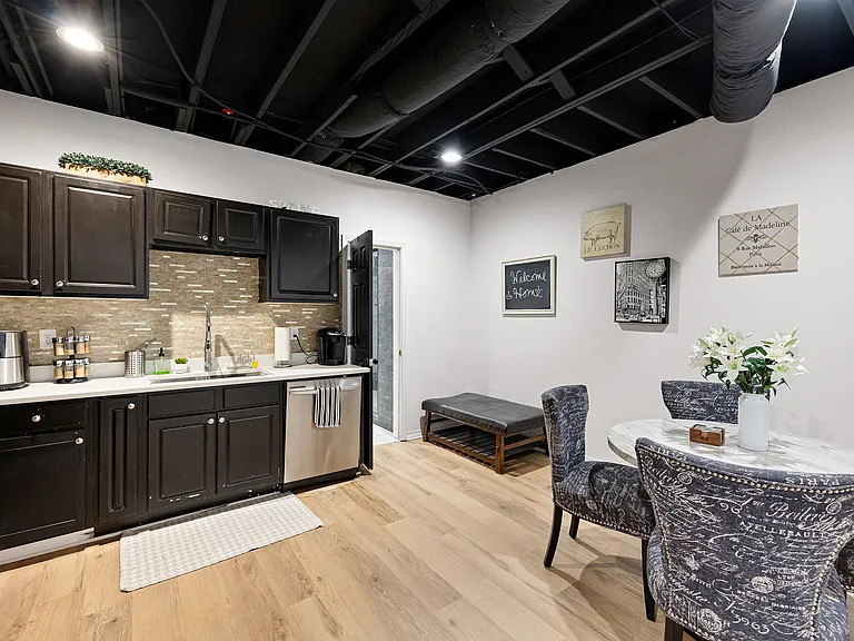 3206 Arbor Rdg — Photo 20