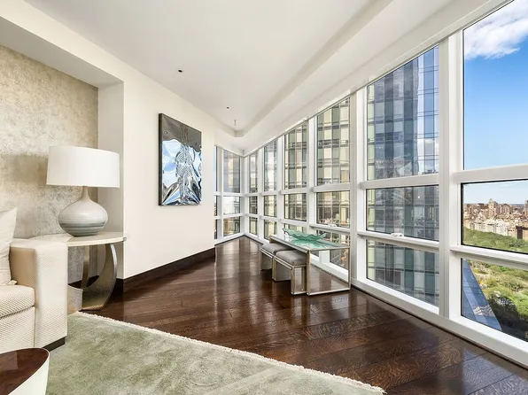 146 W 57th St #54AB, New York, NY 10019