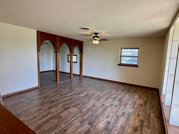 5th image of 5401 SW Lee Blvd