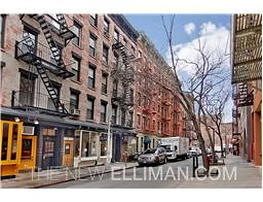 Rented by Douglas Elliman | media 7