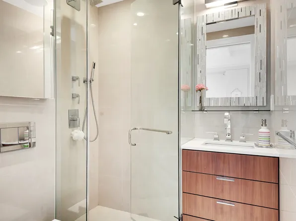 65 Central Park West image 13 of 14