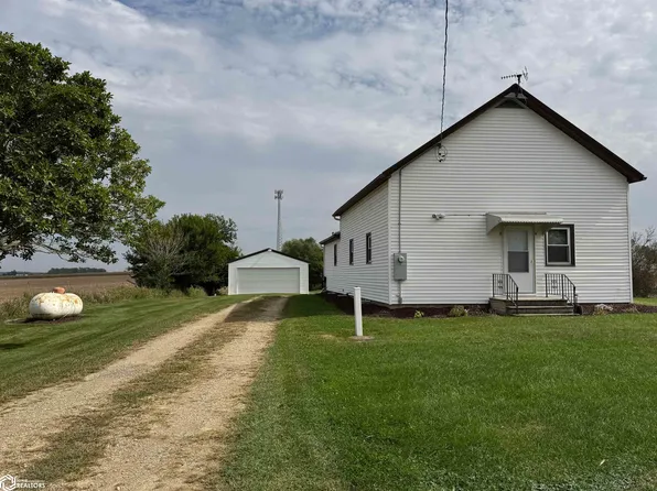 3067 Aa Ave, Marshalltown, IA 50158