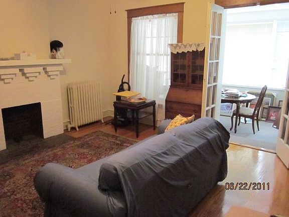 4th image of 238 S Oak Park Ave APT 2S