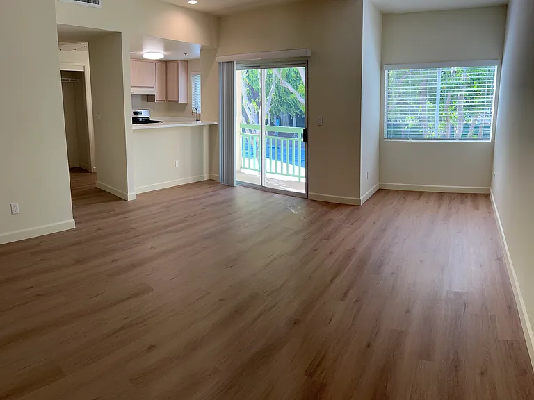 131 S Avon St #203 — Photo 2