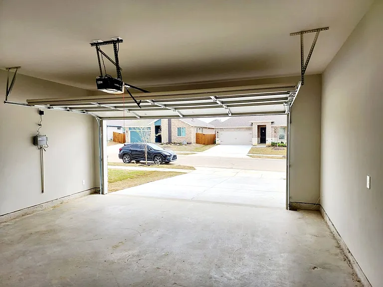 2320 Ruff Rd — Photo 16