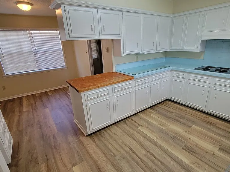 3803 Oak Ridge Dr — Photo 19