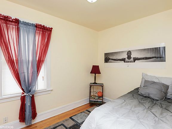 5th image of 210 W 138th St