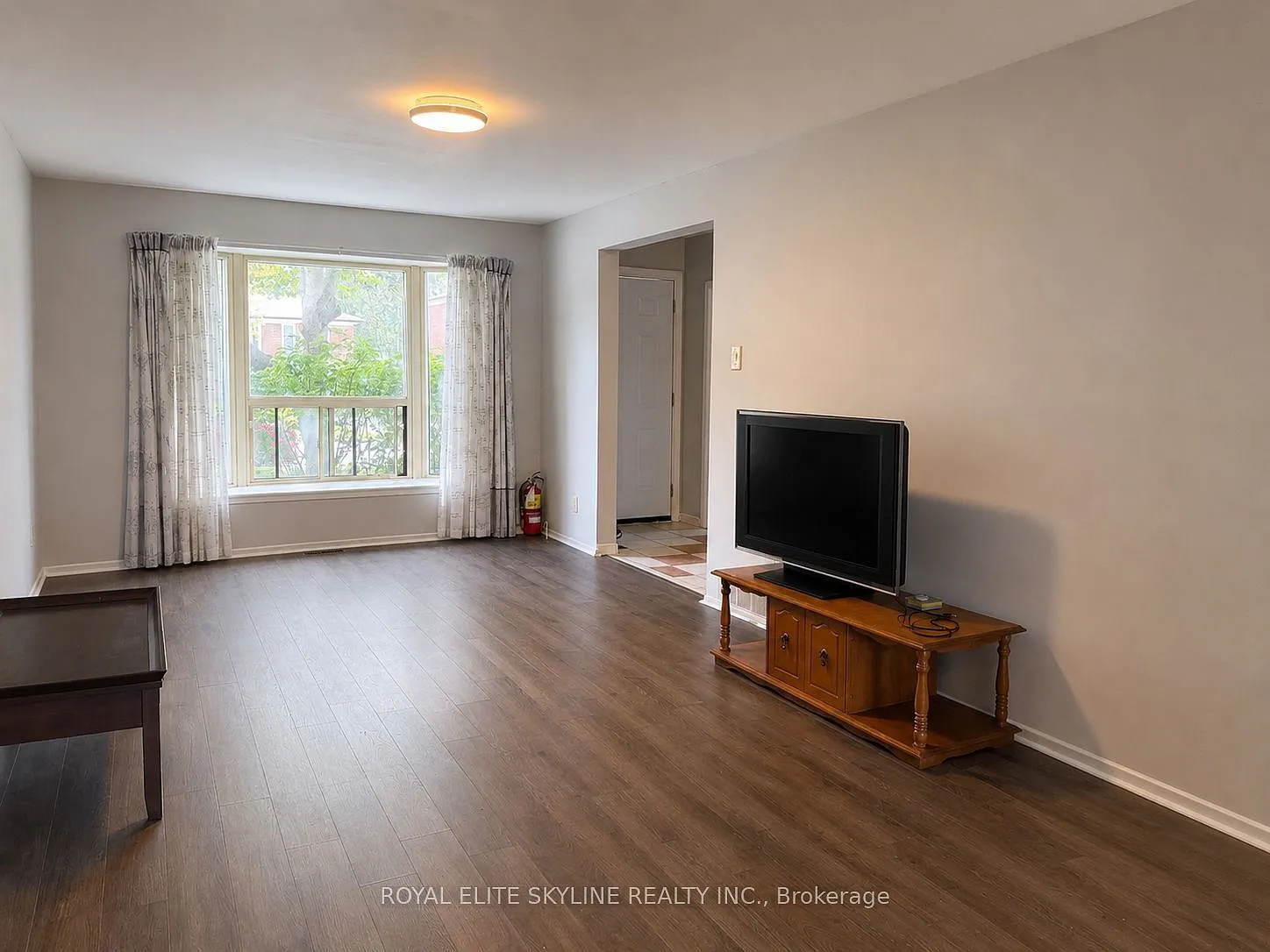 4 bed, $3,000 — Photo 4