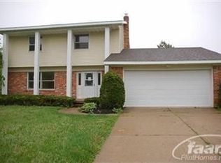 5170 Old Franklin Rd, Grand Blanc, MI 48439