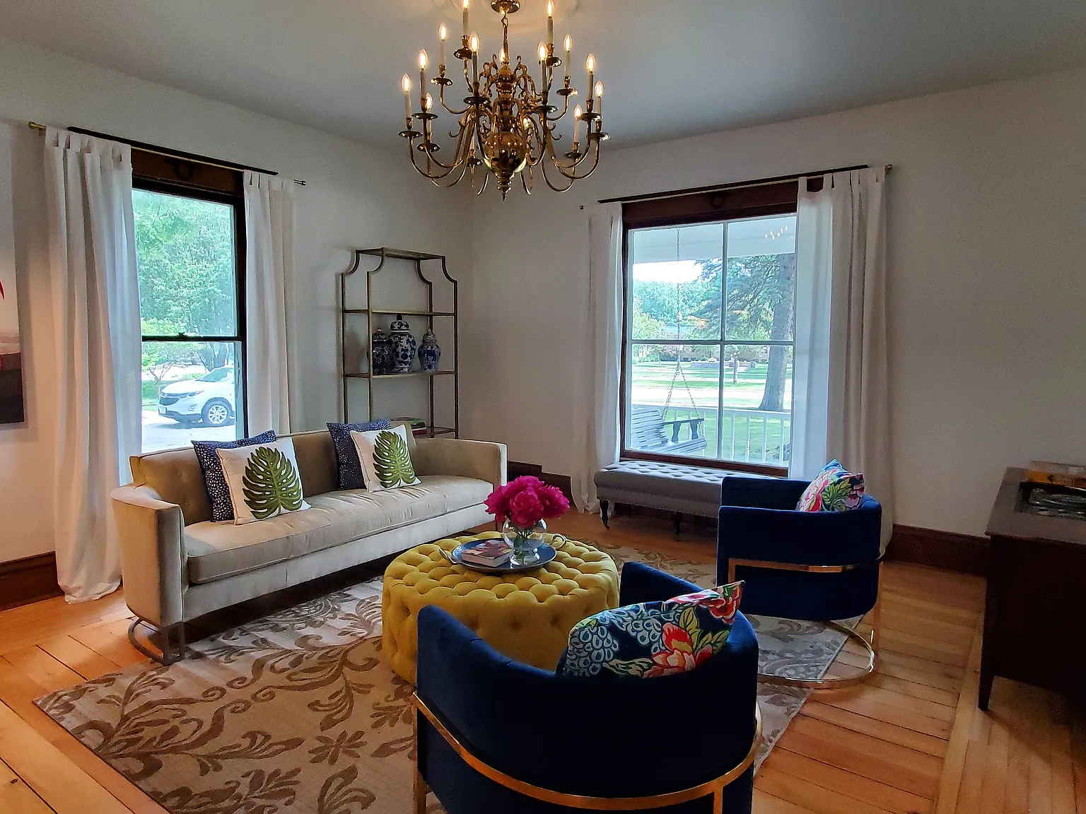 4 bed, 2296 sqft, $2,500 — Photo 2