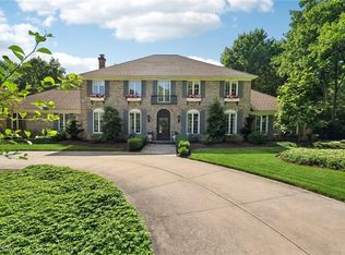 16 Hunting Hollow Dr, Pepper Pike, OH 44124