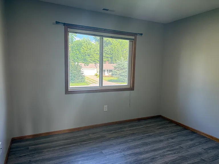 1687 S Riverside Ave #9 — Photo 20