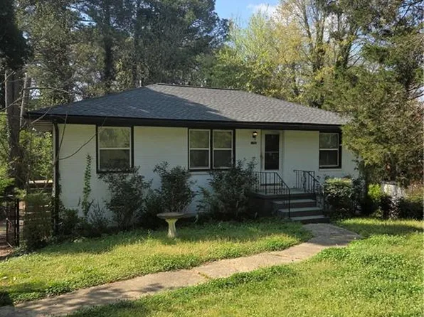 1755 McKenzie Dr, Decatur, GA 30032