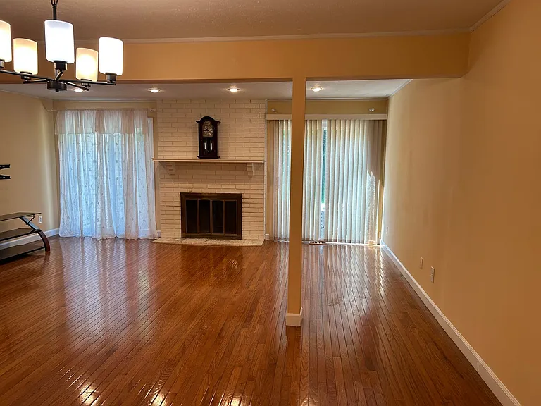 4456 Donna Dr — Photo 12