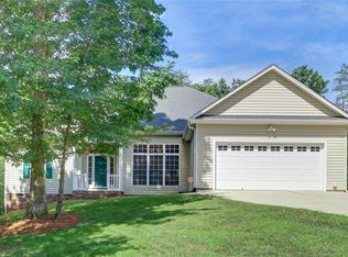 5008 Sheffield Place Dr, Kernersville, NC 27284