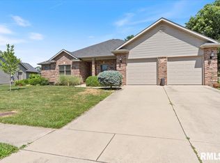 775 Shoshoni Dr, Springfield, IL 62711