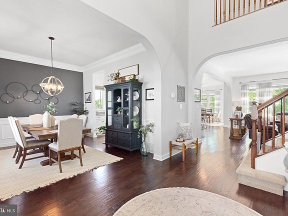 5th image of 208 Liberty Hall Dr