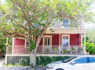 26 2nd St #1, Newport, RI 02840