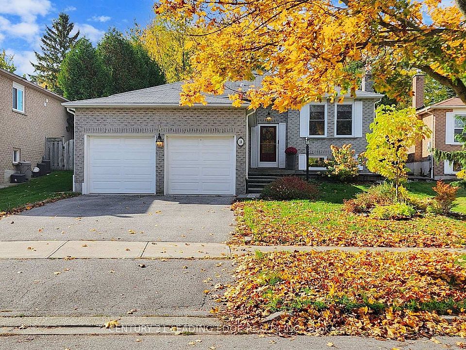 1st image of 28 Stonehill Blvd