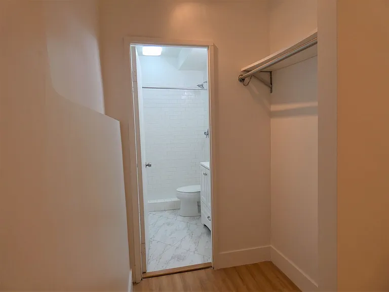 1946 Holmby Ave — Photo 13