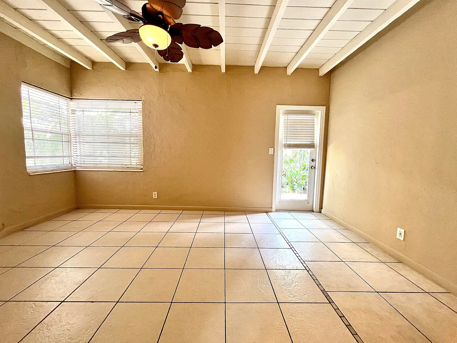 1 bed, 1.0 bath, 500 sqft, $1,575 — Photo 2