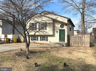 808 207th St, Pasadena, MD 21122