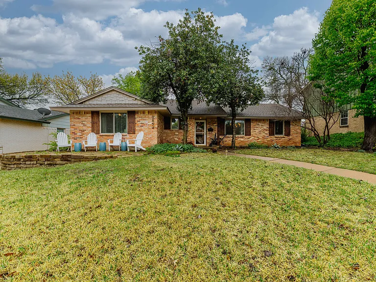 9854 Estate Ln — Photo 28