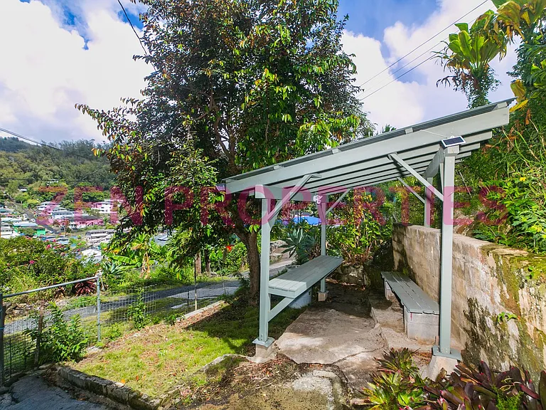 1555 Moani St — Photo 46