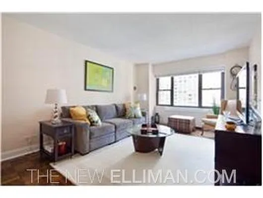 Rented by Douglas Elliman | media 19