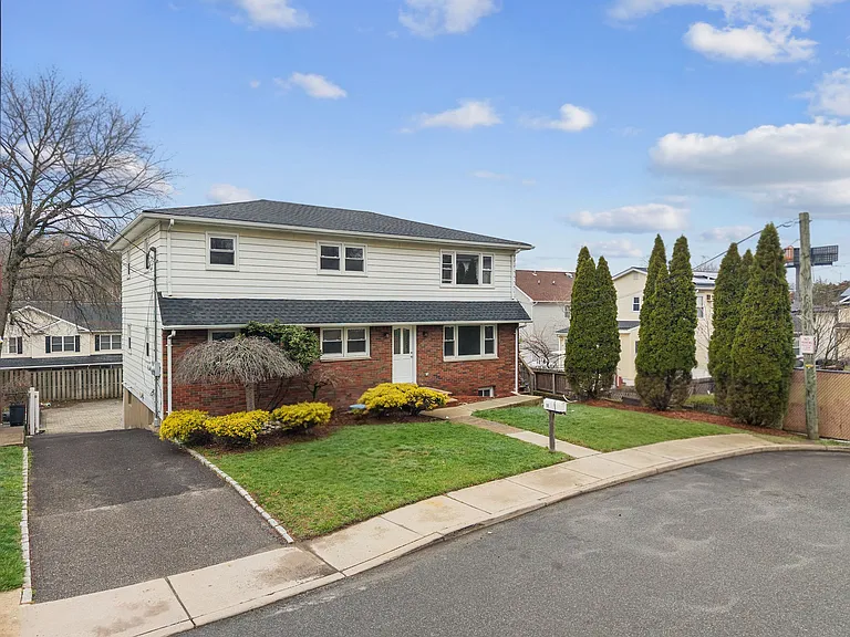 11 Sibel Ct #1 — Photo 11