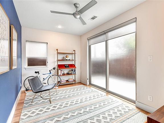 5th image of 2421 N Garrett Ave #1