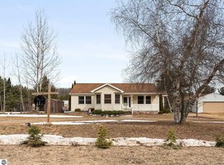 3403 Gleaner Hall Rd, Kingsley, MI 49649