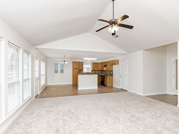 5th image of 26035 Stonehenge Dr