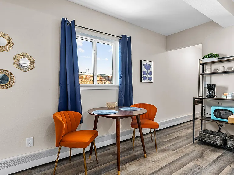 414 S Webster Ave #5 — Photo 6