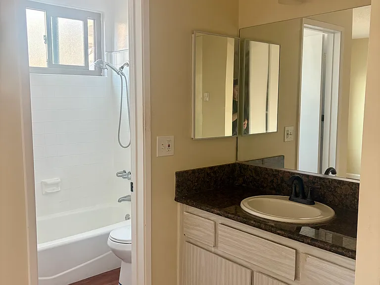 370 Temple Ave #5 — Photo 8