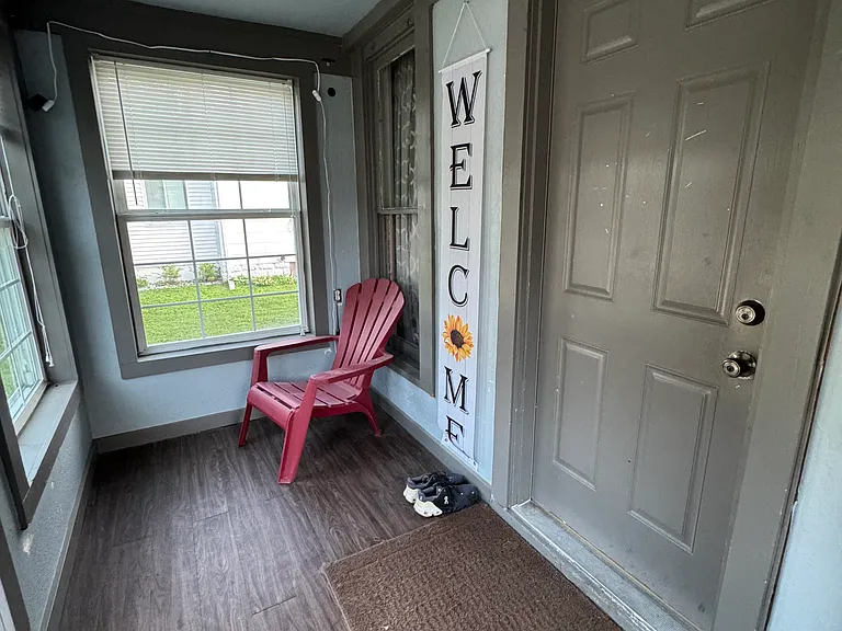 906 Church St — Photo 21