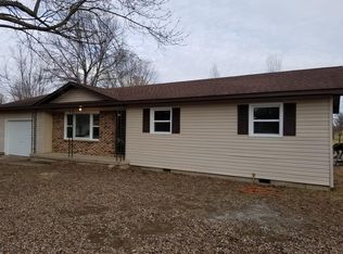 1212 Sherri Jane Ln, Aurora, MO 65605