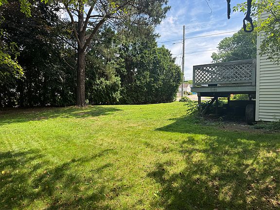 5th image of 9 Acorn Dr #7