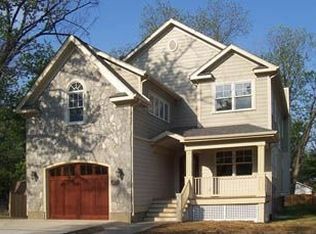 1707 S Oakland St, Arlington, VA 22204