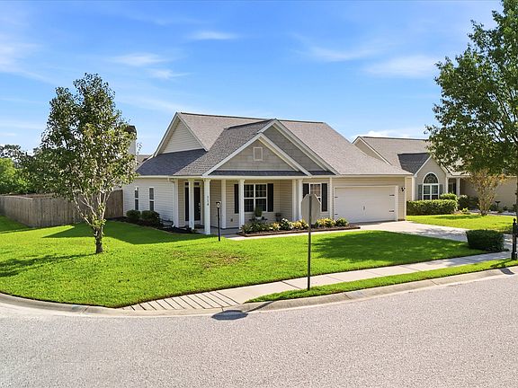 3rd image of 114 Cannonsmill Ln