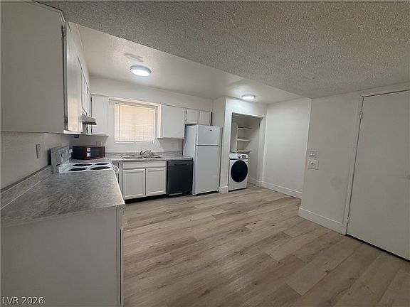 3rd image of 3500 Rio Robles Dr Unit C