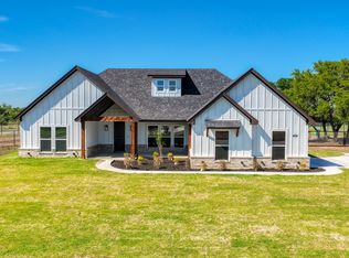 2001 Collin St, Weatherford, TX 76085