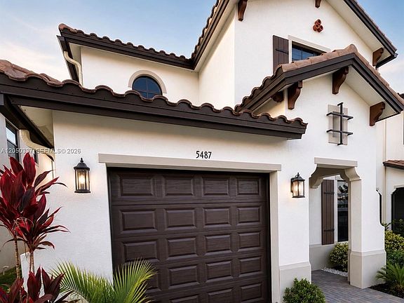 2nd image of 5487 Cassidy Ln