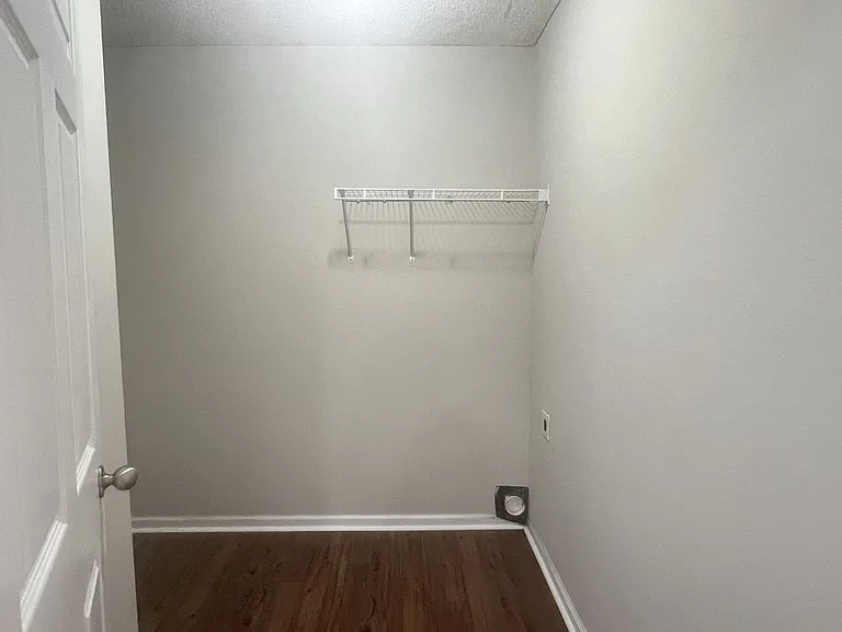 401 Timberwind Dr — Photo 34