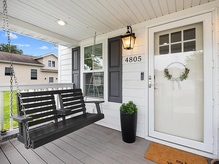 4805 N Columbus Ave — Photo 6
