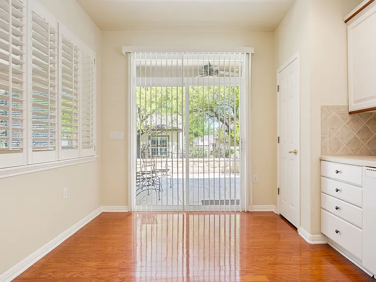 311 Dove Hollow Trl — Photo 12